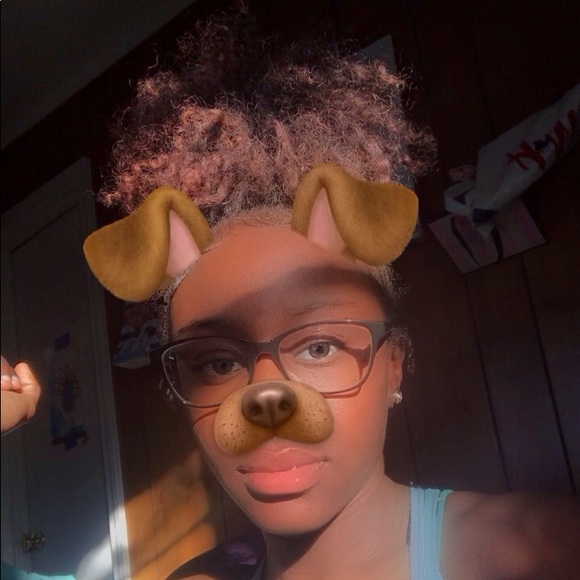 Meet your Posher, Gia - Picture 1 of 1